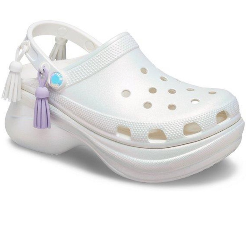 Not selling, looking for these in a Women’s sz 8.